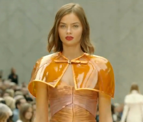 Burberry_ss2013_cape